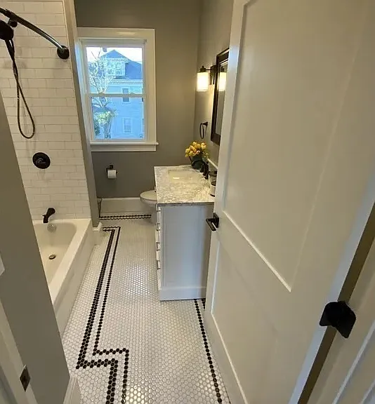 50 E Clinton St #2 — Photo 8
