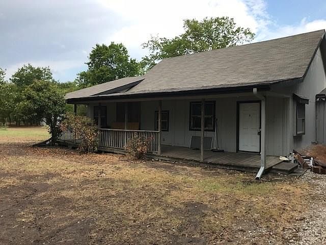 1st image of 3890 Leisure Ln