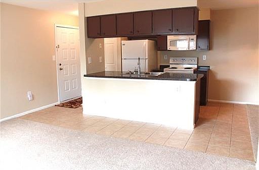 5th image of 20 Steeplechase Ct #20
