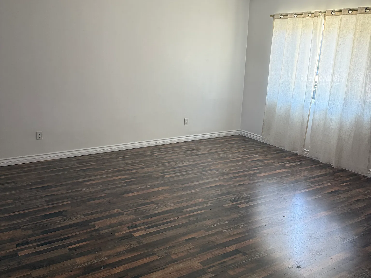 3 bed, 1500 sqft, $4,300 — Photo 4