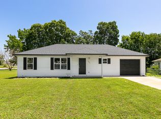 680 N Holt Avenue, Bolivar, MO 65613