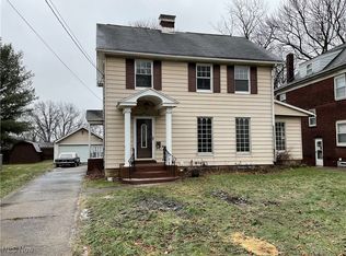1614 Hillside Ter, Akron, OH 44305