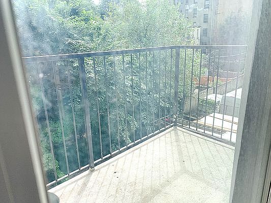 3rd image of 920 Myrtle Ave #3D