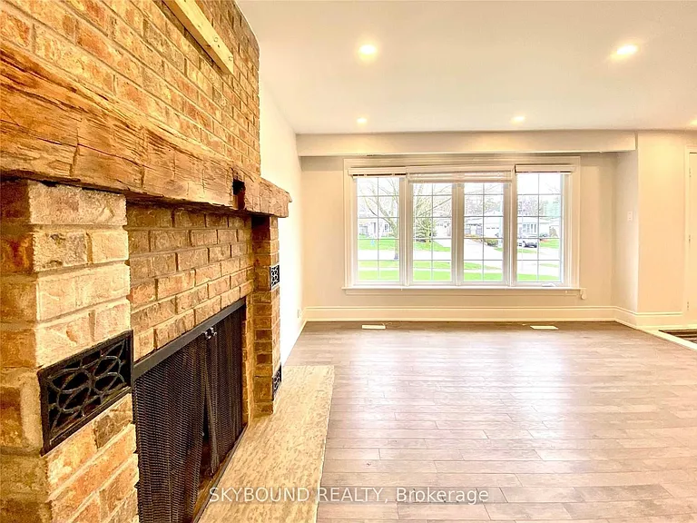 165 Orchard Heights Blvd — Photo 5