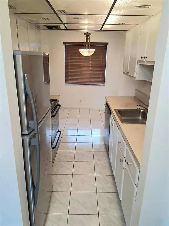 2 bed, 2.0 bath, 1002 sqft, $1,750 — Photo 1