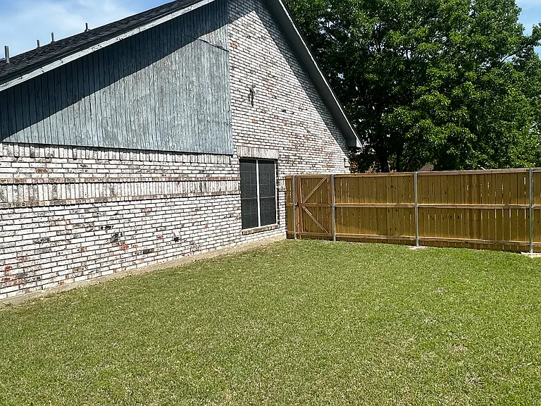 1441 Warwick Dr — Photo 34