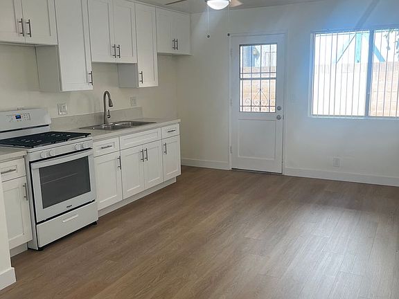 3rd image of 13931-13951 Illinois St #13951-G