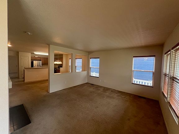 3rd image of 5752 Gallantry Ln