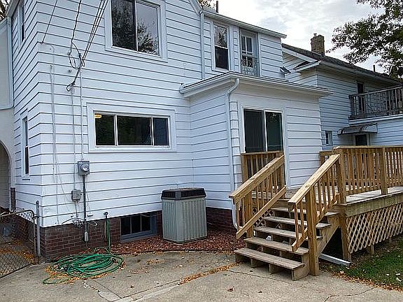 5th image of 2150 Charlestown Ave