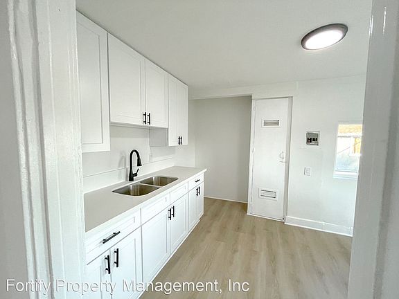 2nd image of 11128 S Budlong Ave #11130-1/2
