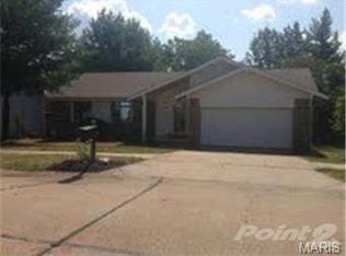 6512 Suson Woods Dr, Saint Louis, MO 63128