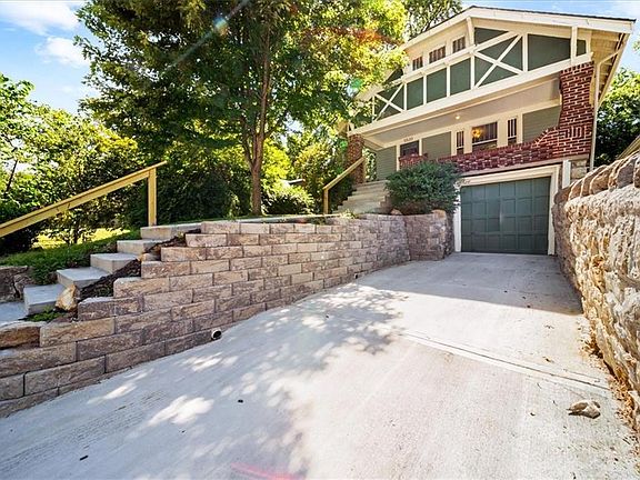 3rd image of 5520 Lydia Ave
