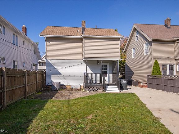 4th image of 2083 Chesterland Ave