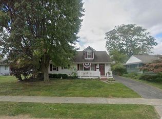 3867 Security Dr, Grove City, OH