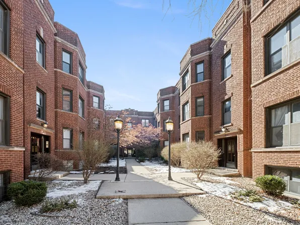 909 W Cornelia Ave APT 2S, Chicago, IL 60657