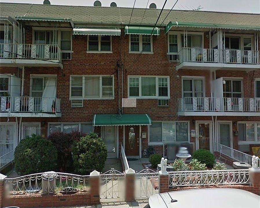 1st image of 2078 E 55th St