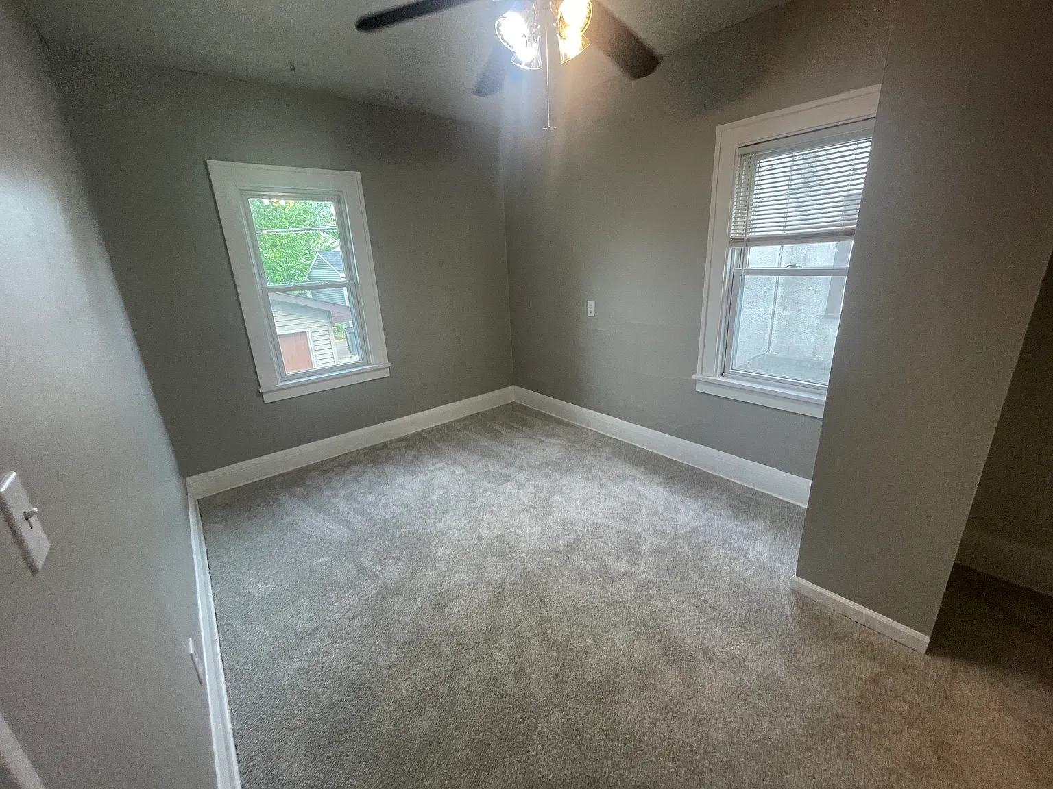 4 bed, 1350 sqft, $2,200 — Photo 4