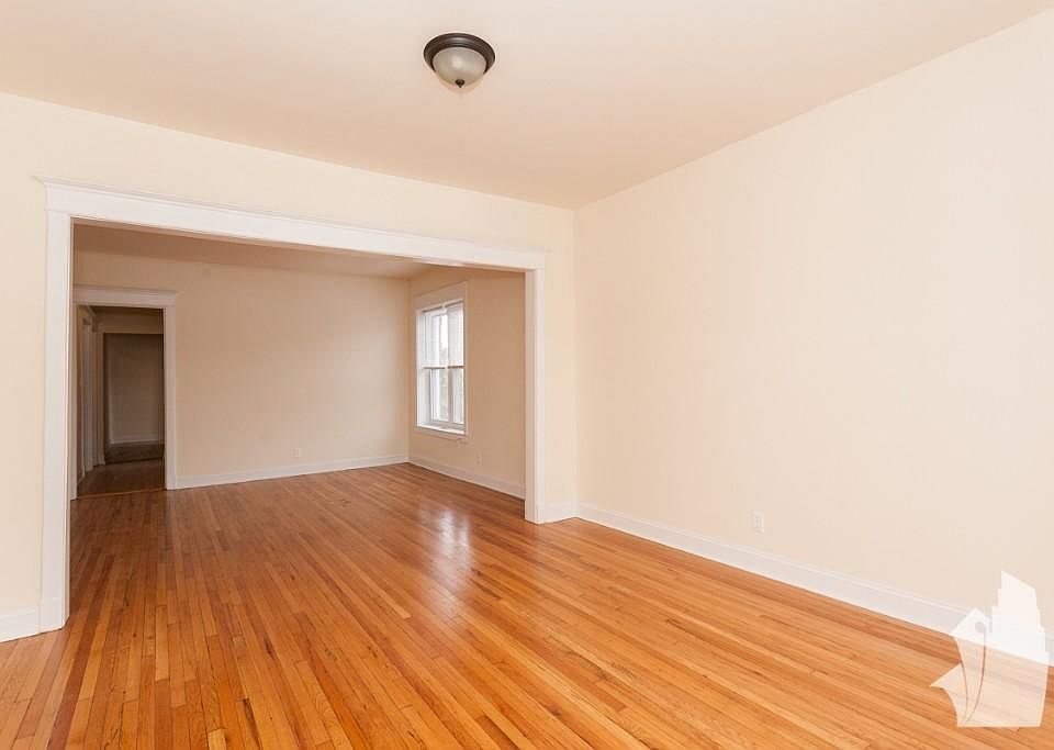 1st image of 1524 N Kedzie Ave APT 1L