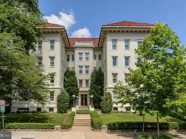 1657 31st St NW APT 301, Washington, DC 20007