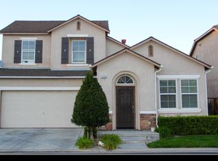 1619 Glen Kippen Ln, Clovis, CA