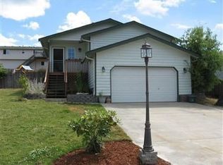 17701 Hillside Ct, Arlington, WA 98223