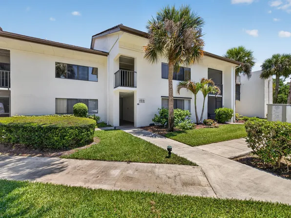 3500 Twin Lakes Terrace #202, Fort Pierce, FL 34951