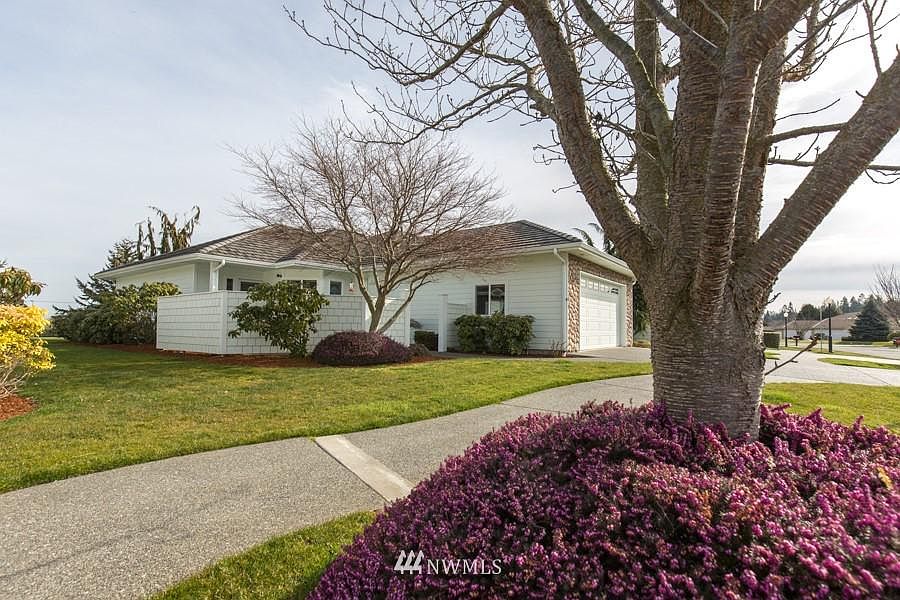 1st image of 380 Blakely Blvd
