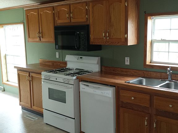 5th image of 3816 W Wembley Ln