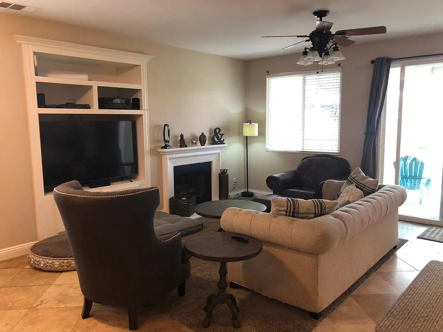 4 bed, 2.5 bath, 2324 sqft, $3,250 — Photo 3