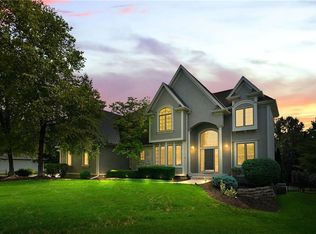 15409 Aberdeen St, Leawood, KS 66224