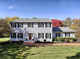 24 Levingston Cir, Lancaster, PA 17601