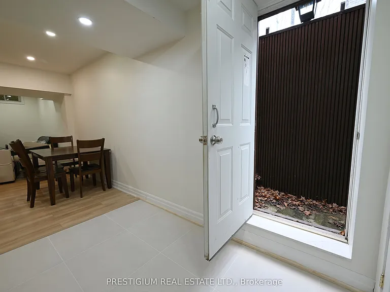 1412 Islington Ave #BASEMENT — Photo 19