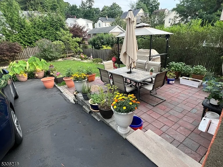 36 Central Ave — Photo 6
