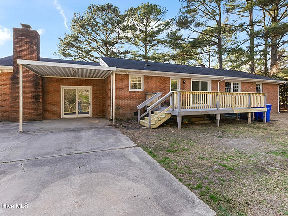 5th image of 107 St. Andrews Drive