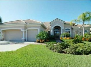 9907 Tree Tops Lake Rd, Tampa, FL 33626