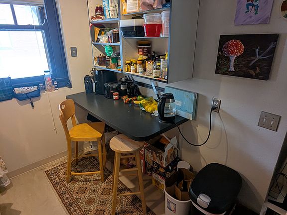 4th image of 101 N Blount St APT 301