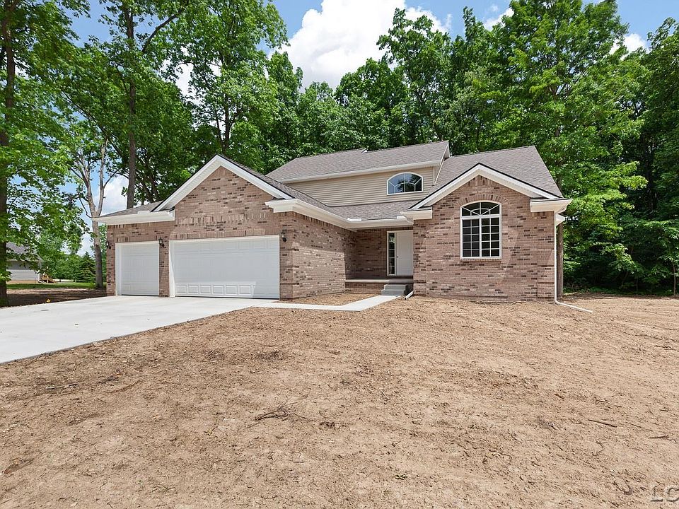 1st image of 801 War Bonnet Dr