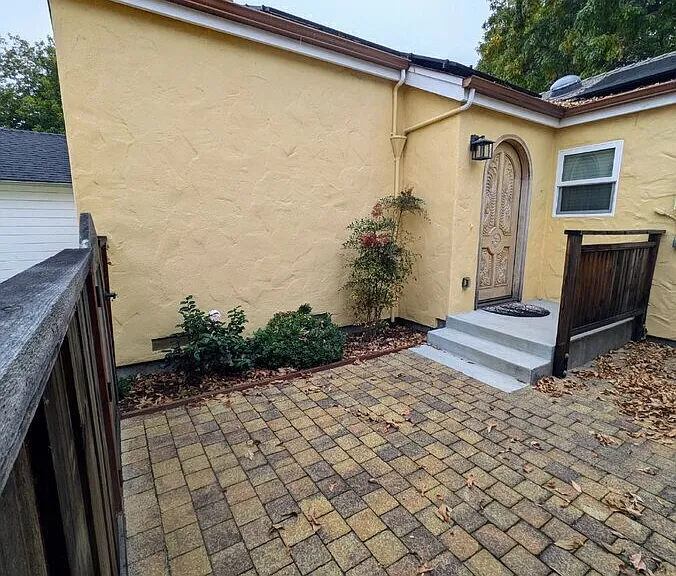 125 Dake Ave #A — Photo 1