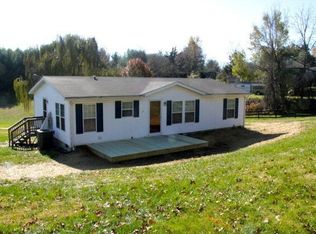 1559 New Hope Rd, Staunton, VA 24401