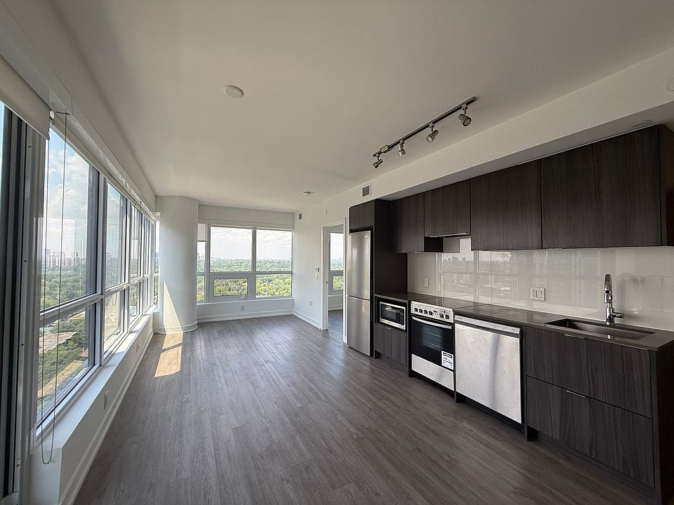 1st image of 395 Bloor St E #2305