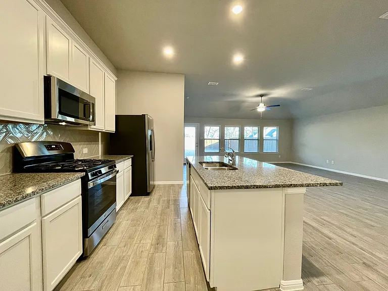 3316 Coronation Ct — Photo 23