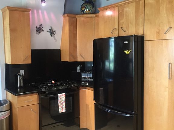 3rd image of 335 Cimmeron Trl