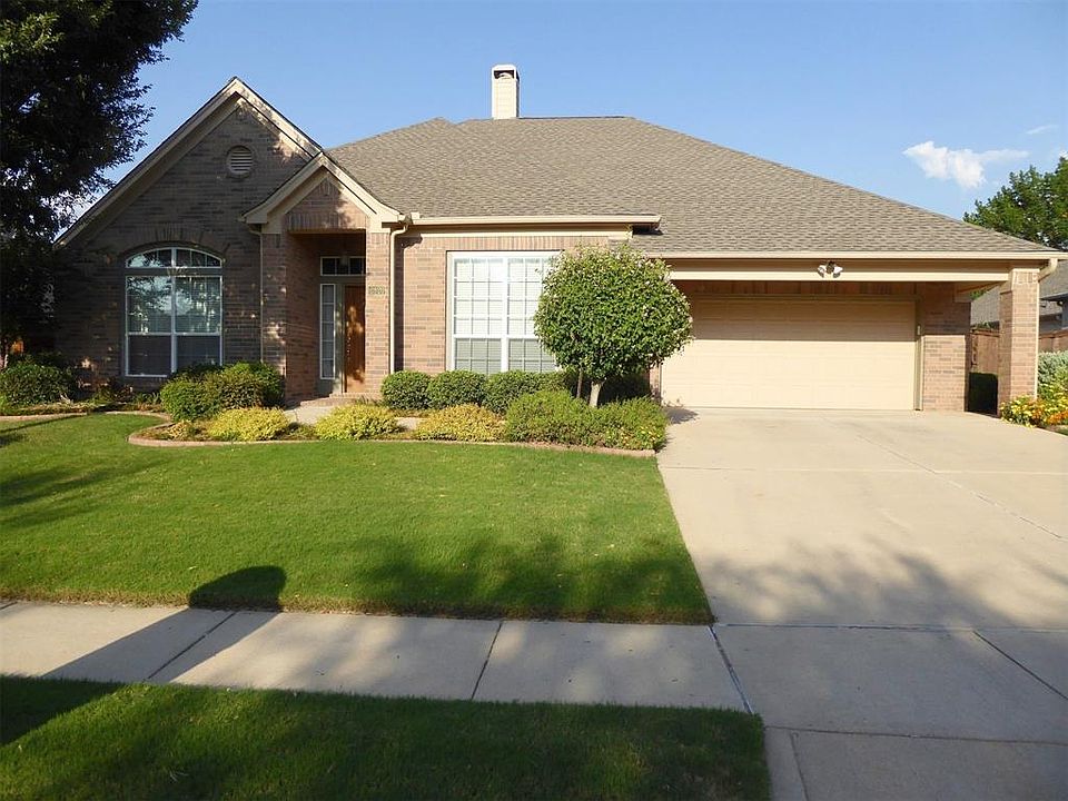 1st image of 2820 Stanford Dr