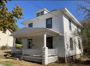 916 N Central Ave, Burlington, IA 52601
