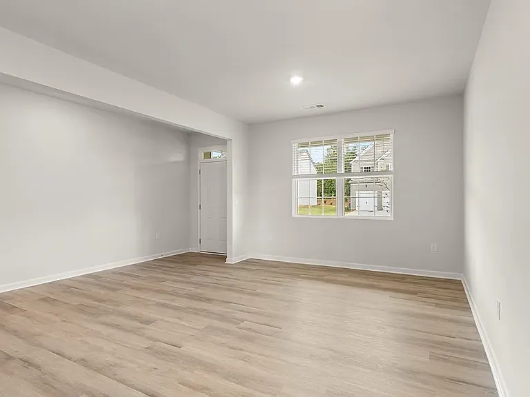 268 Grandview Dr — Photo 5