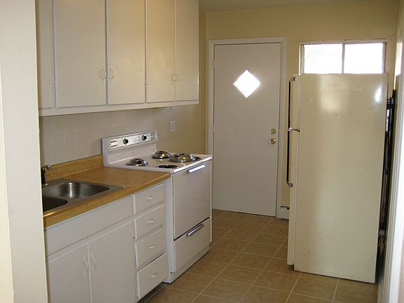 3rd image of 119 Atlantic Ave