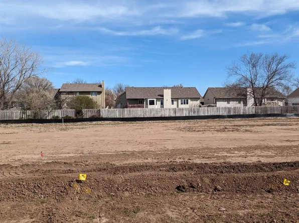 736 N Cedar Downs Cir, Wichita, KS 67235