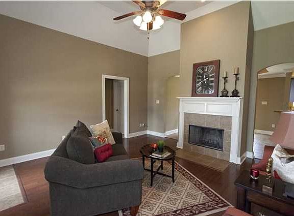 5th image of 506 King Arthurs Way