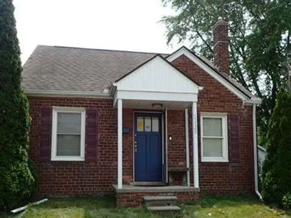 15720 Stephens Dr, Eastpointe, MI 48021