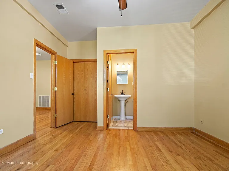 2123 N Saint Louis Ave — Photo 5